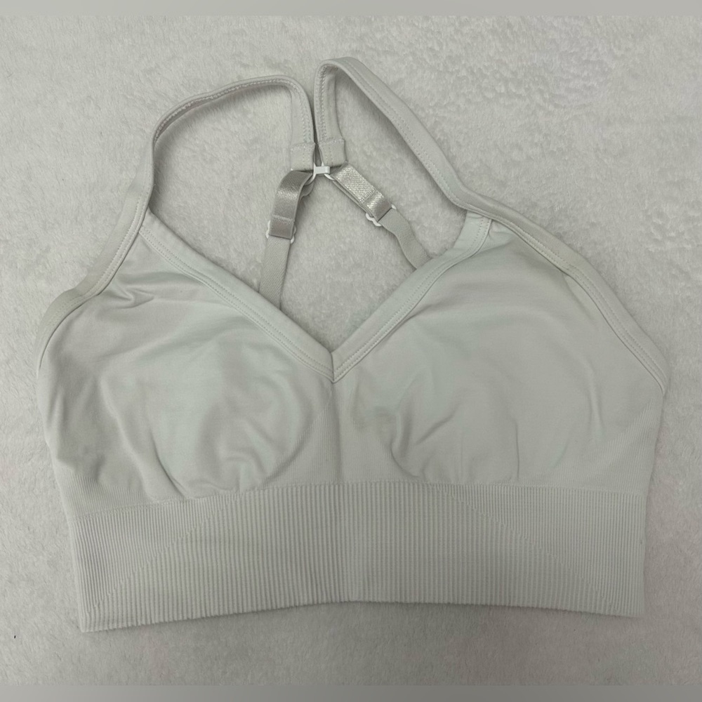 Lululemon Size 4 White Ebb to Street Adjustable Sports Bra - Picture 3 of 7